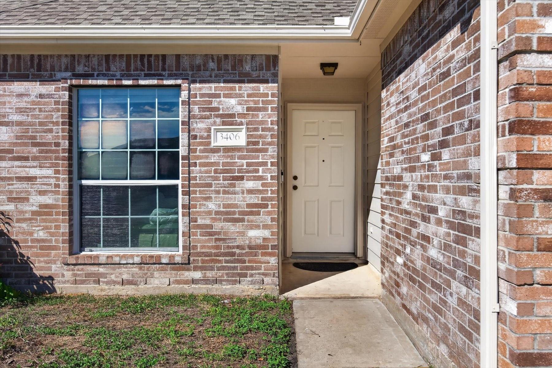 3406 N Daniel Oak Circle