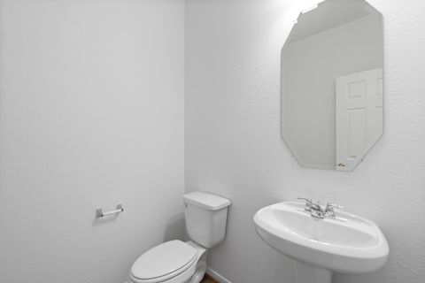 3739554693