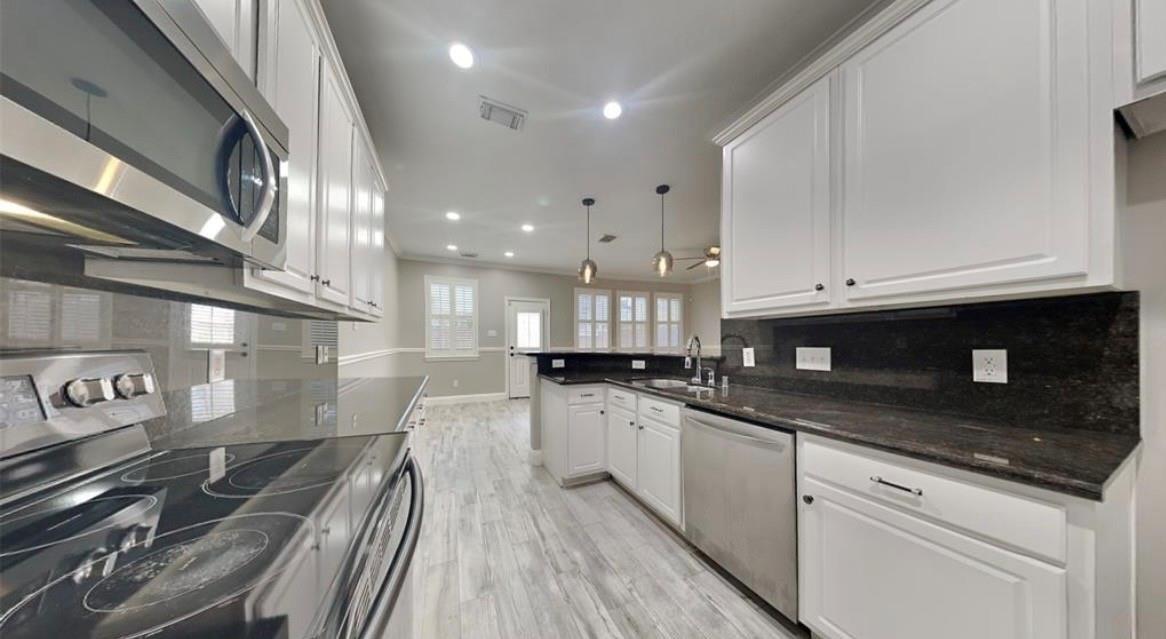 6219 Stoney Creek Drive