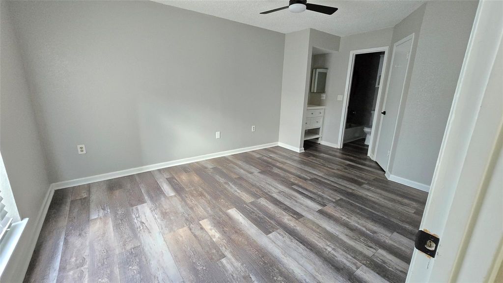 Photo of 250 El Dorado Boulevard #253, Houston, TX 77598 (MLS # 43273095)