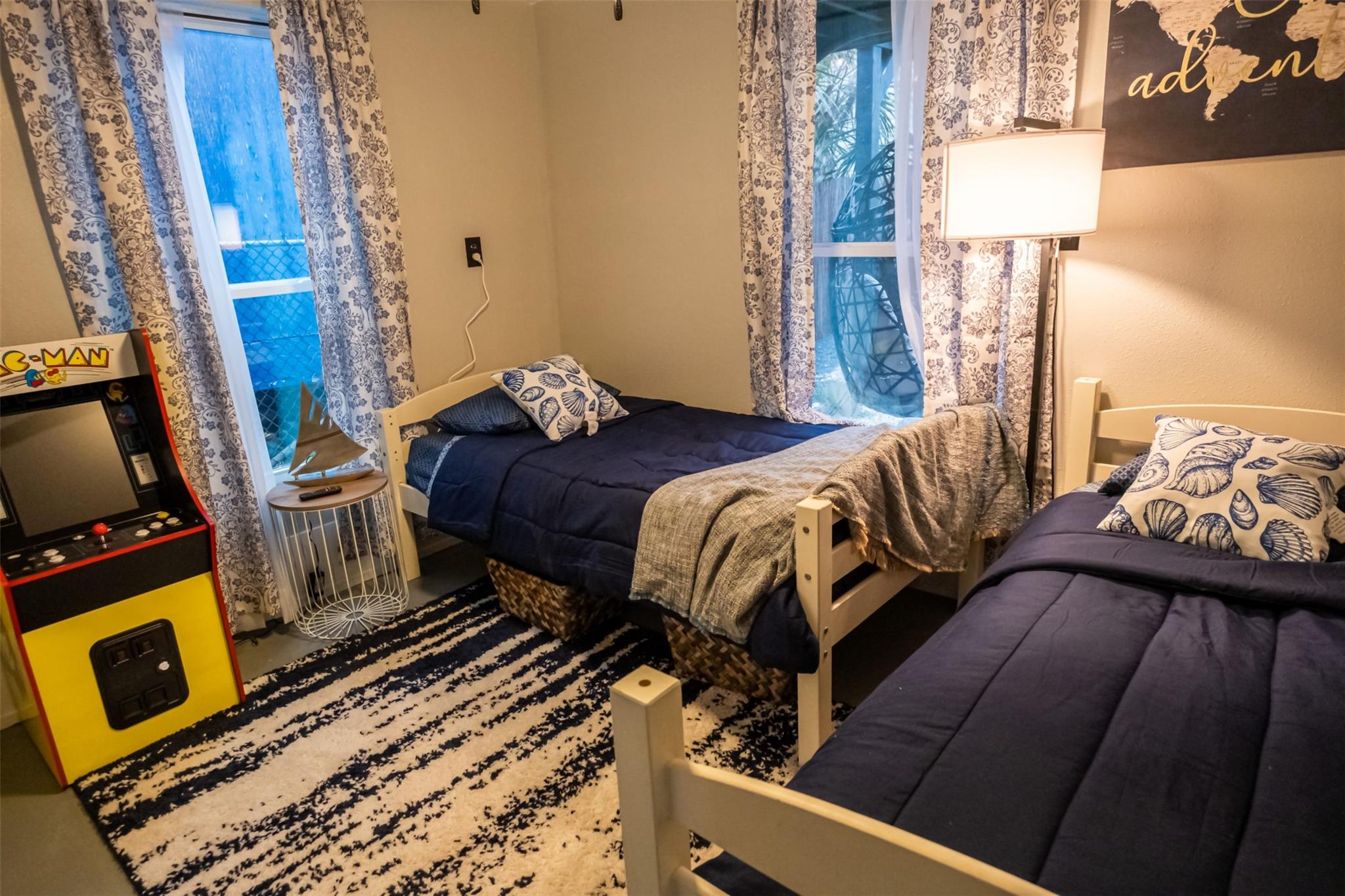 4017 Avenue M Down