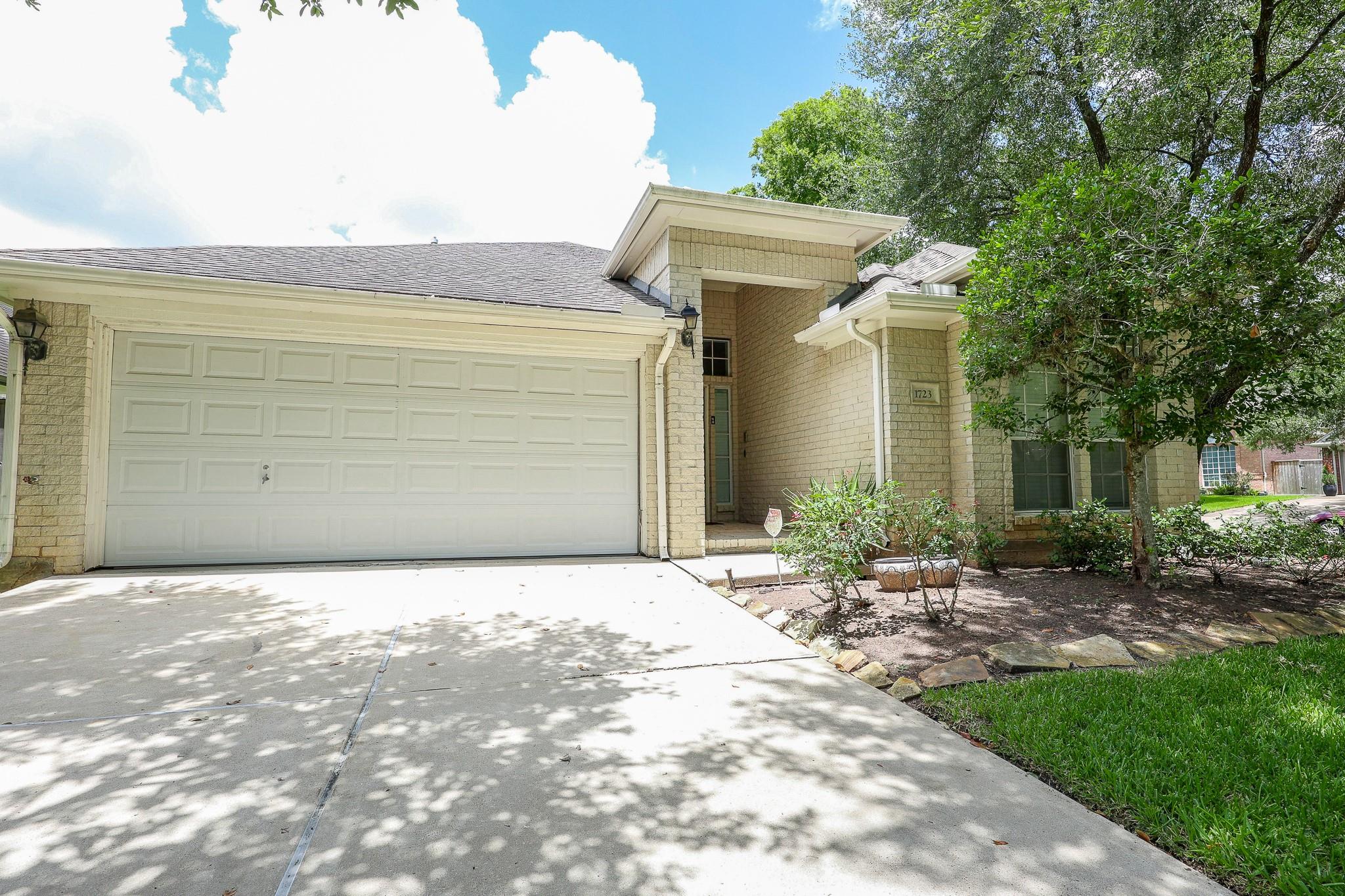 1723 Teal Brook Lane