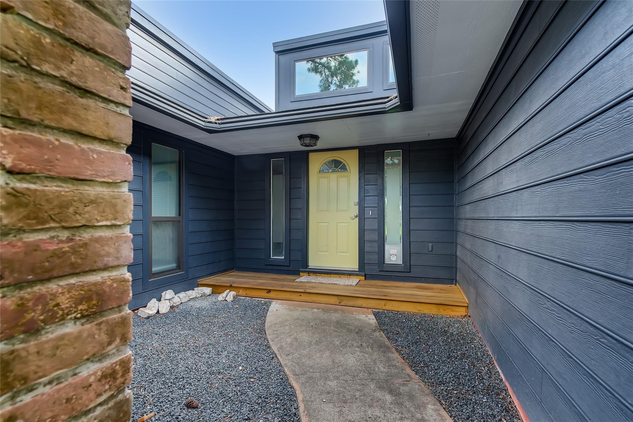 946 Mesa Terrace Drive