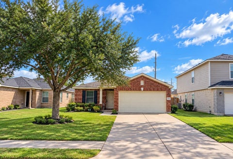 Homes For Sale - 9219 Summer Valley Lane<br/> Richmond, TX 77407