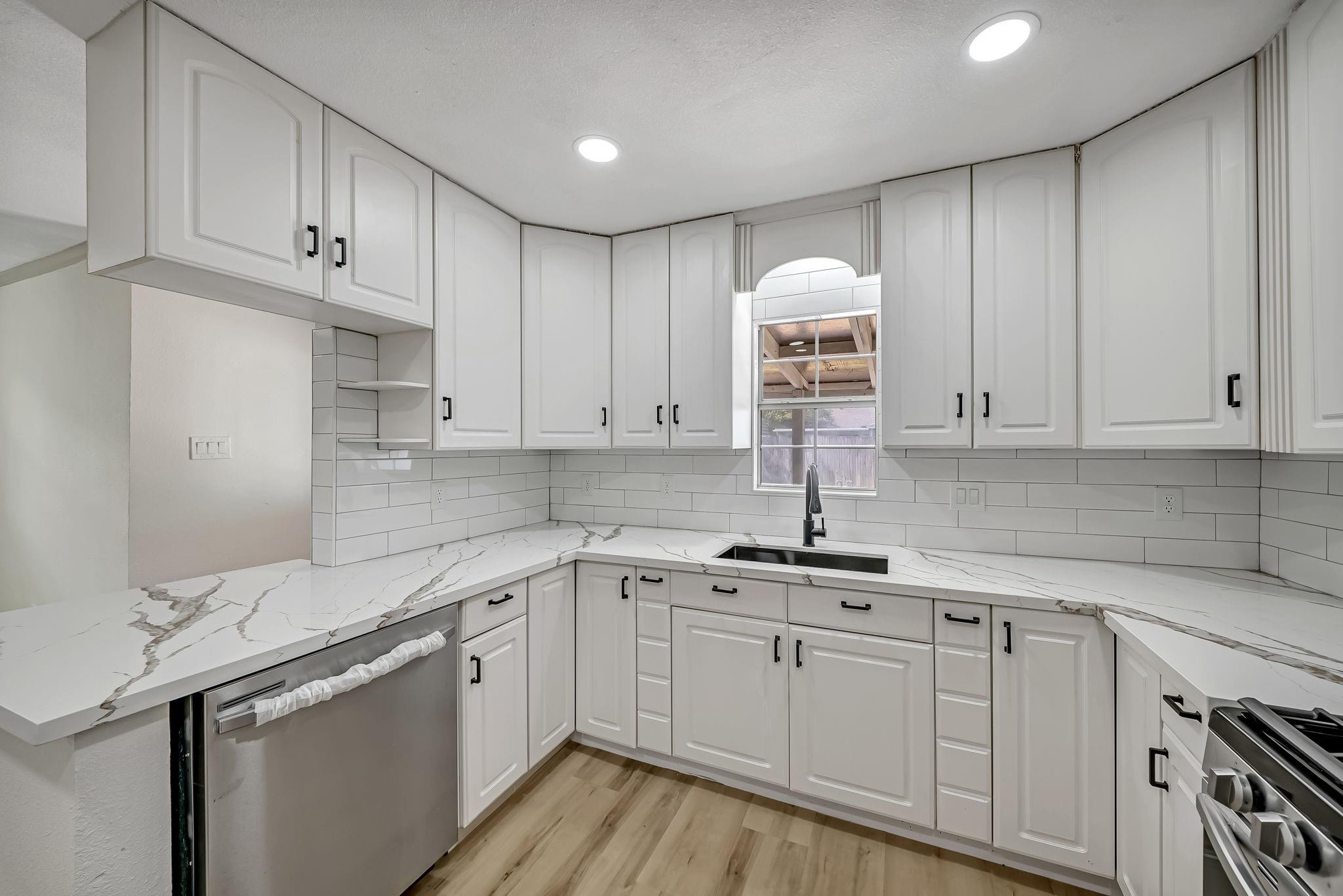 6638 Thornwall Street