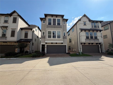 Photo of 10707 Centre Forest Drive, Houston, TX 77043 (MLS # 11645405)