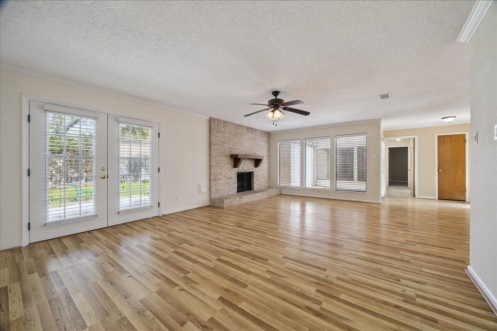 Photo of 14907 Aspen Hills Drive, Houston, TX 77062 (MLS # 83354614)