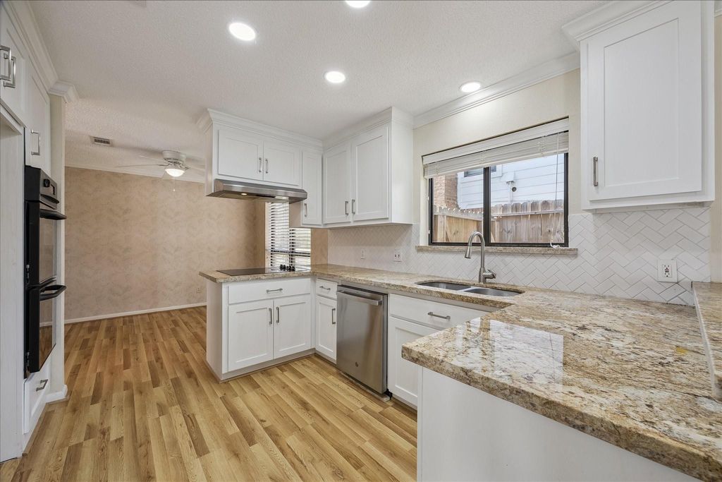 Photo of 14907 Aspen Hills Drive, Houston, TX 77062 (MLS # 83354614)