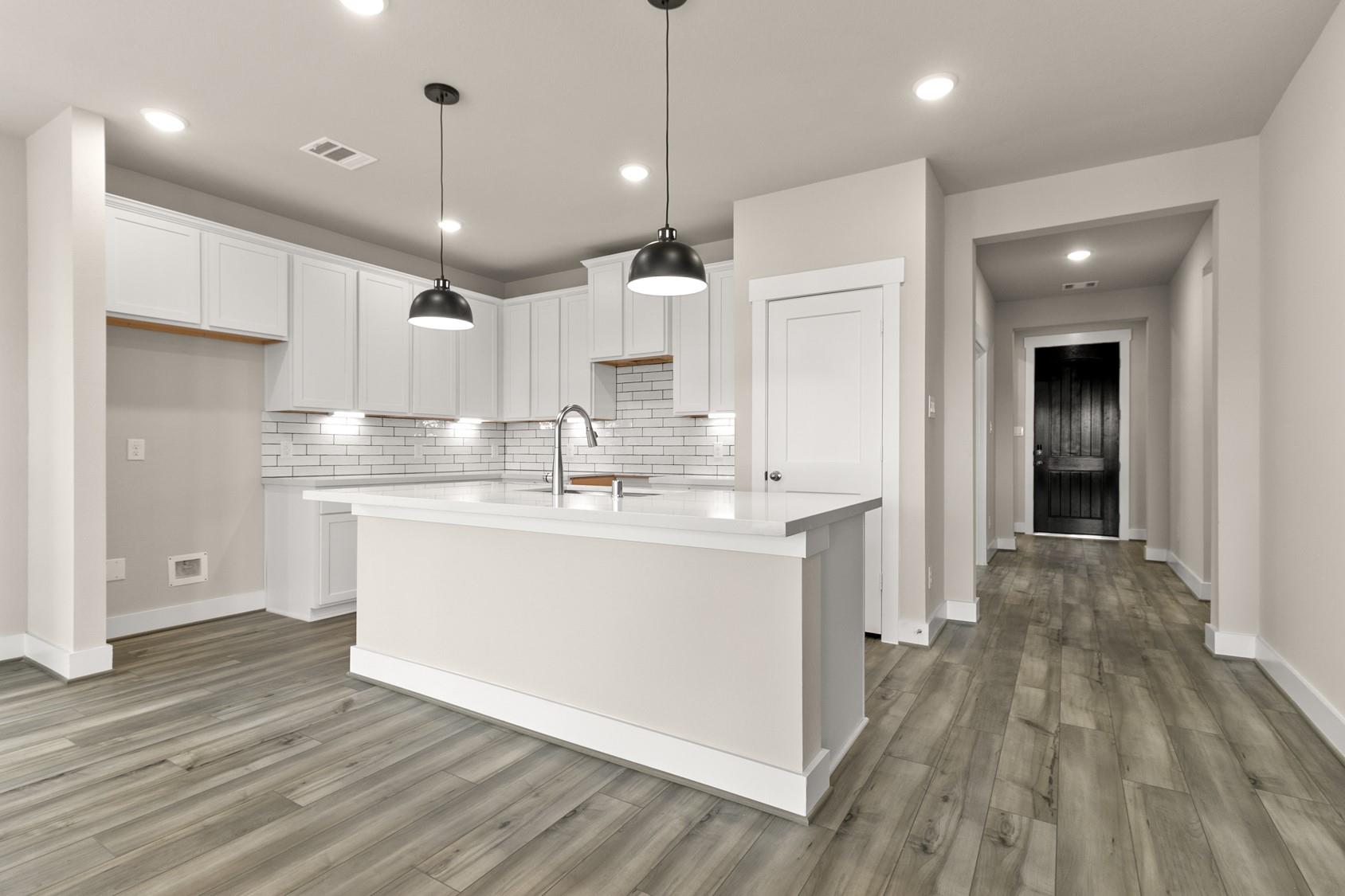 21119 Iberian Magpie Trail