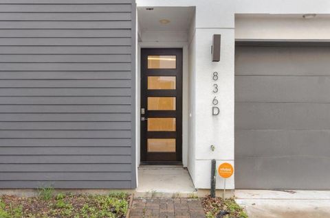 Photo of 836 Fisher Street #D, Houston, TX 77018 (MLS # 98758033)