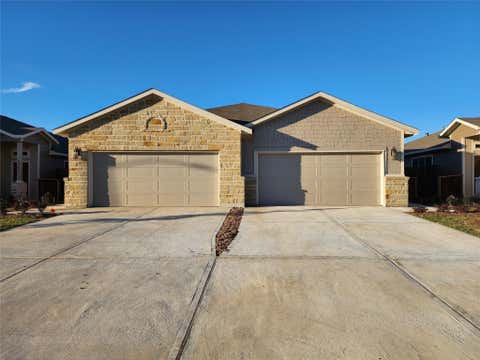 Multifamily For Rent - 9836 Grosbeak Lane<br/> Magnolia, TX 77354