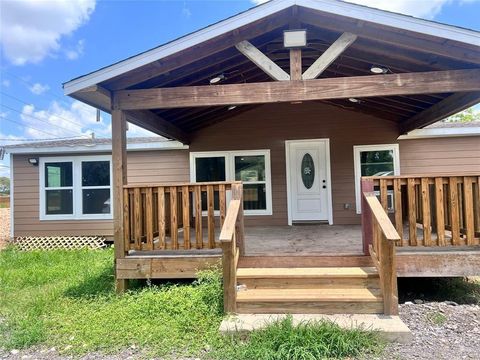 Photo of 9115 Puritan Way, Rosharon, TX 77583 (MLS # 69828792)