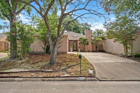 Photo of 2231 Jamara Lane, Houston, TX 77077 (MLS # 49483909)
