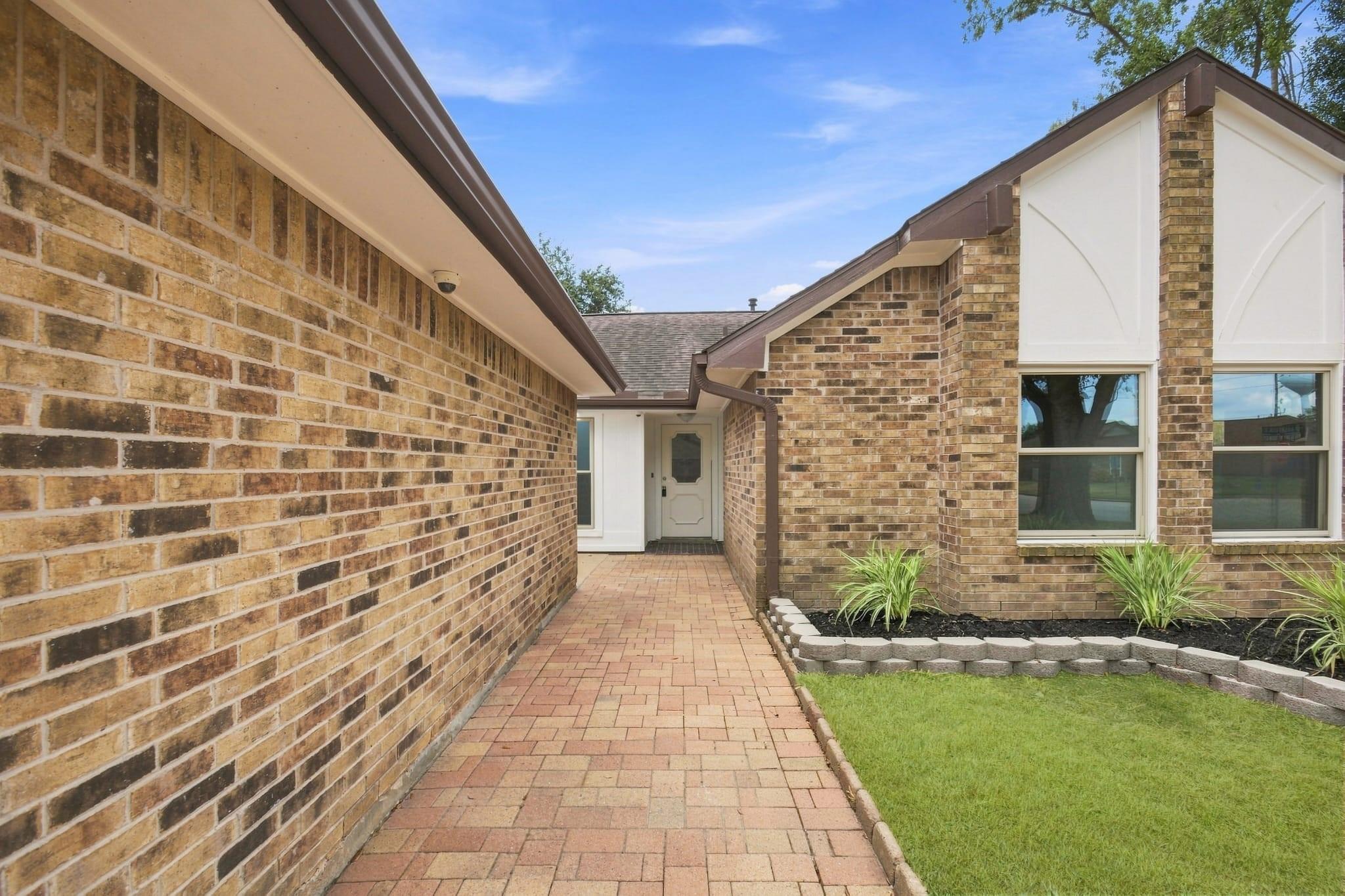 15131 Mulberry Meadows Drive