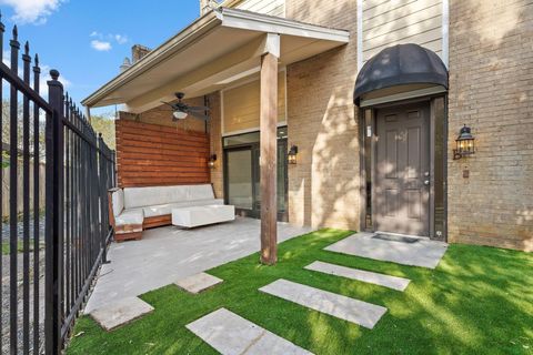 Photo of 1111 Potomac Drive #B, Houston, TX 77057 (MLS # 67648187)