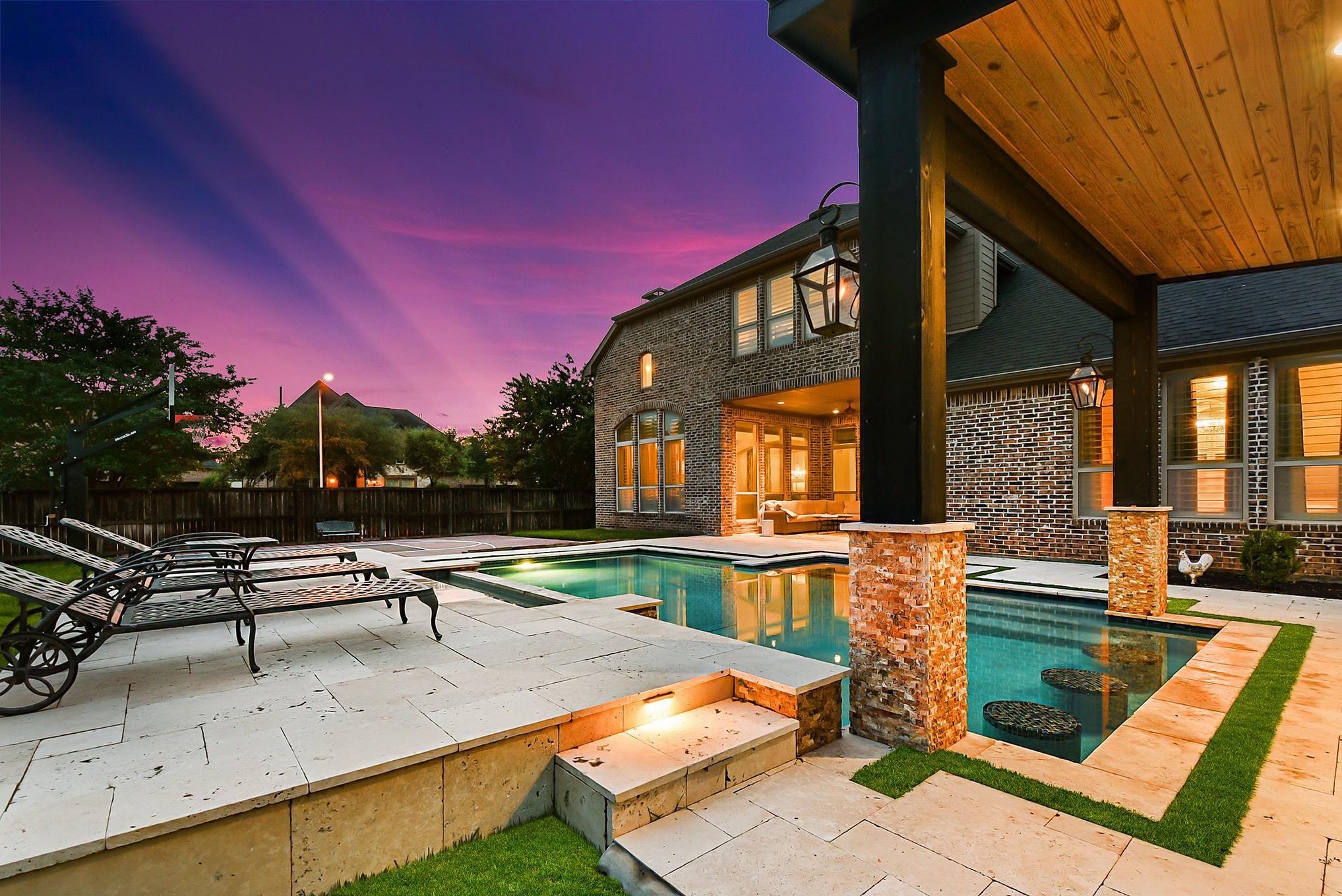 27915 Eastonwood Court