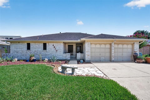 Photo of 4810 Pocahontas Drive, Pasadena, TX 77505 (MLS # 10260532)