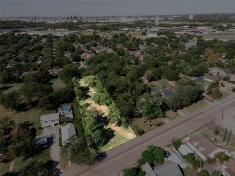Photo of 1101 N Pruett Street, Baytown, TX 77520 (MLS # 77744370)