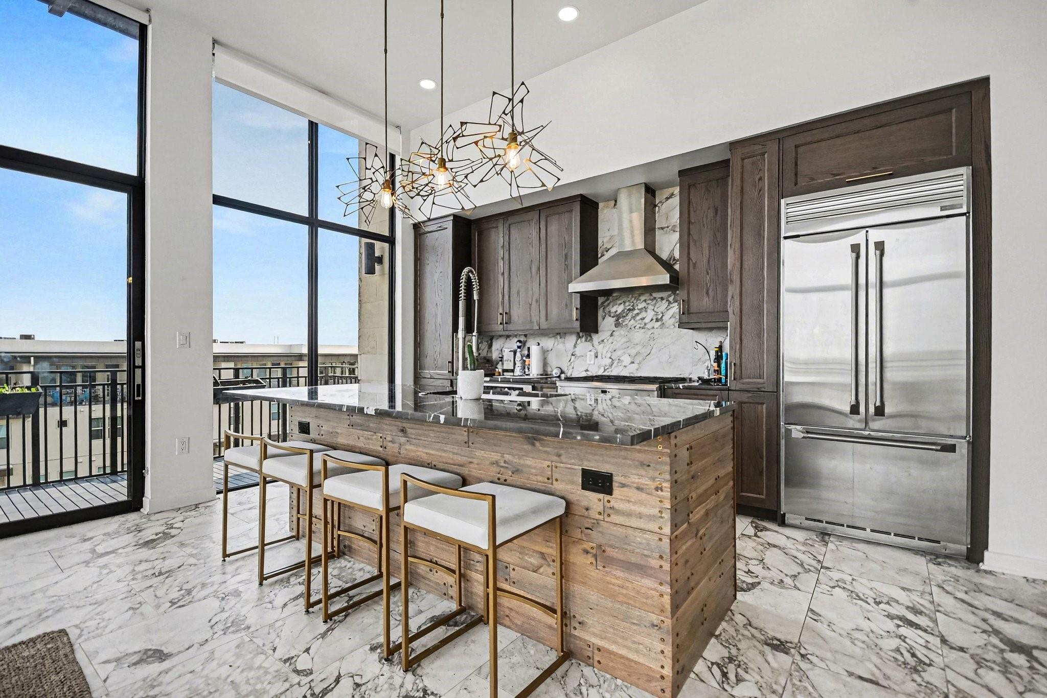 4820 Caroline St #501, Houston, TX, 77004