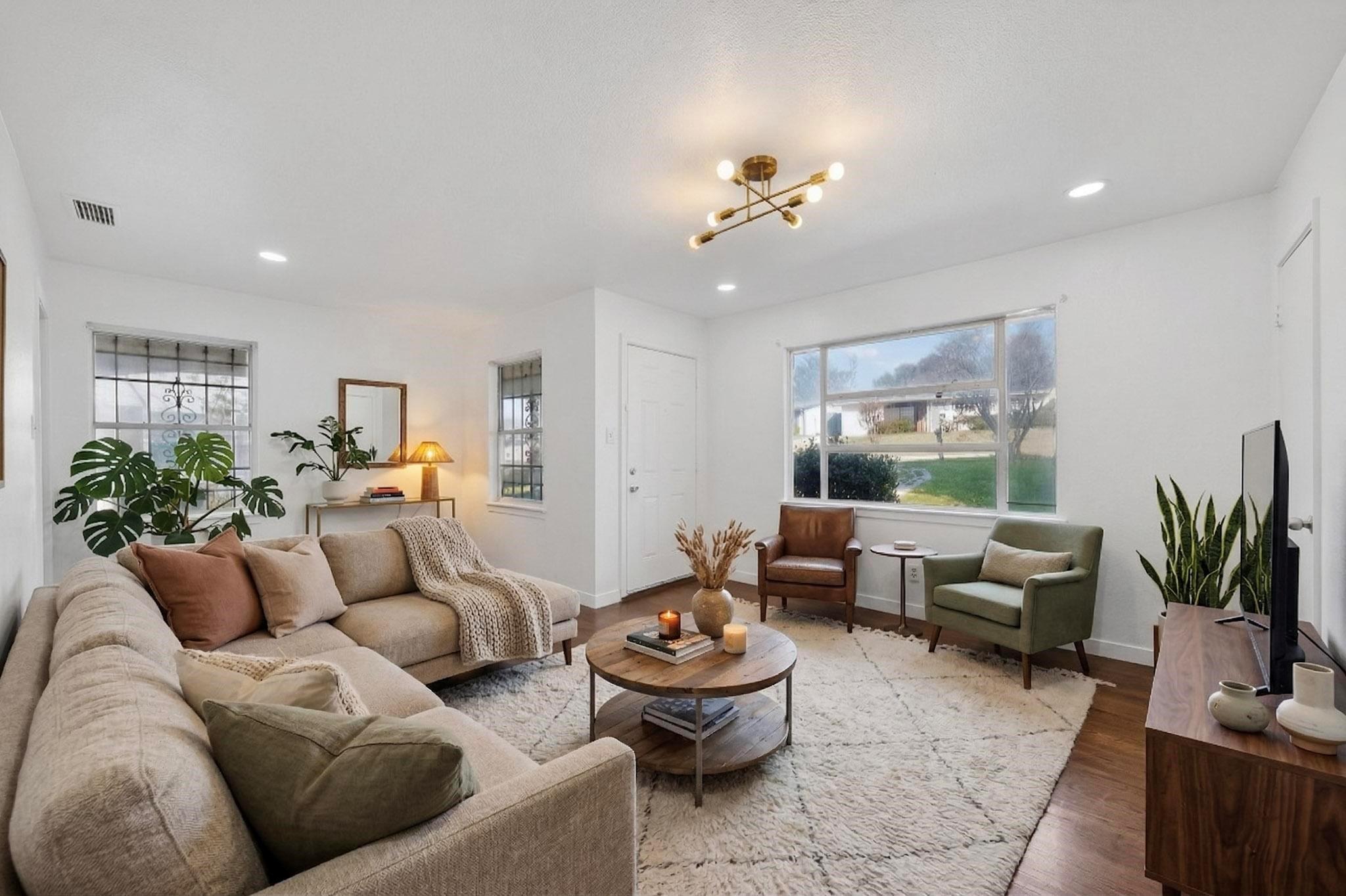 11936 Hoblitzelle Drive