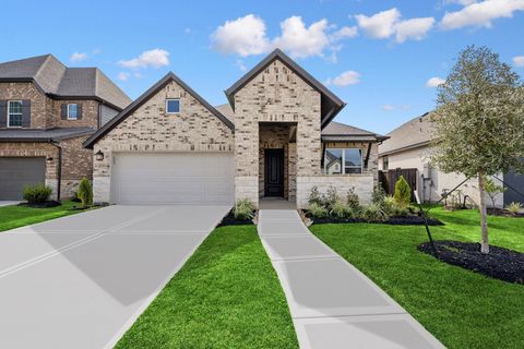 Photo of 12323 Palmetto Drive, Mont Belvieu, TX 77523 (MLS # 43619279)
