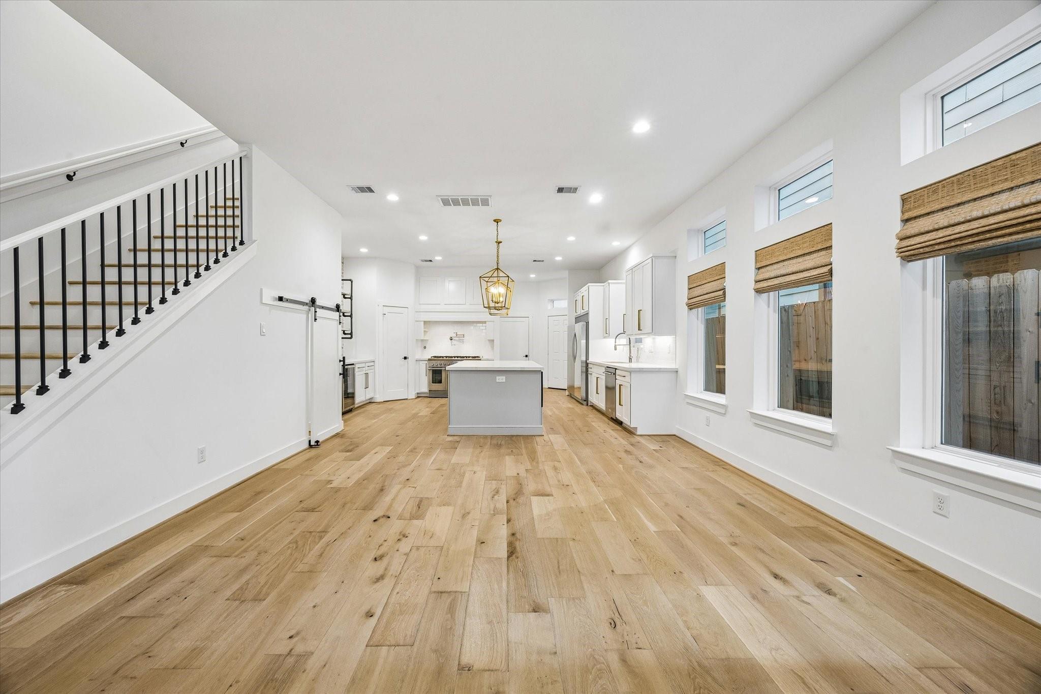 921 W 21st Street