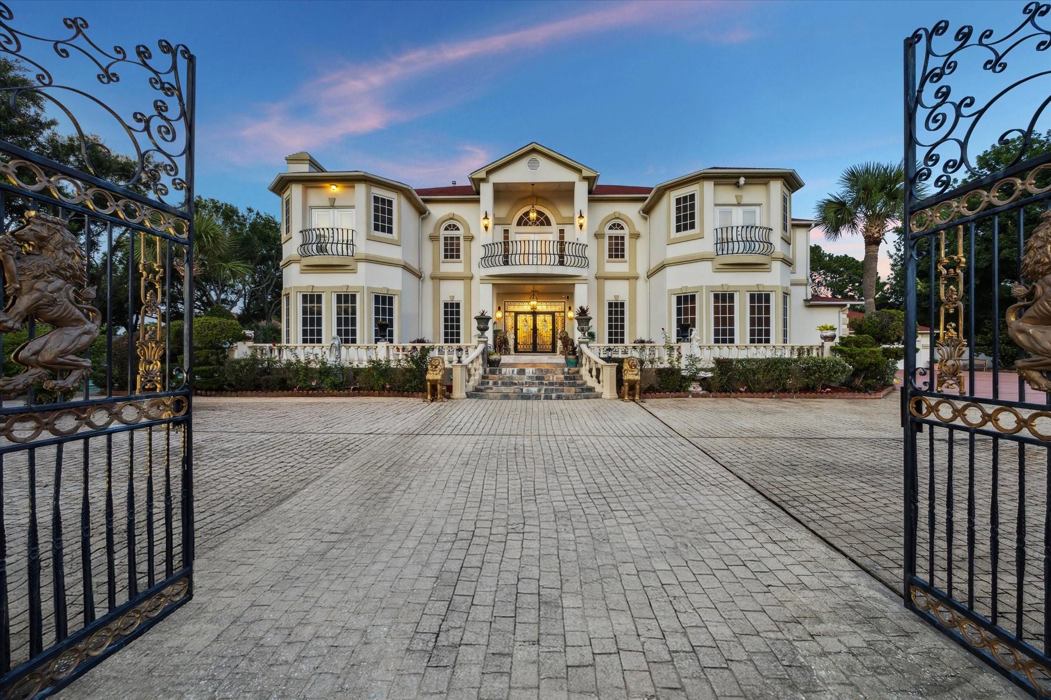 3903 Bogota Drive