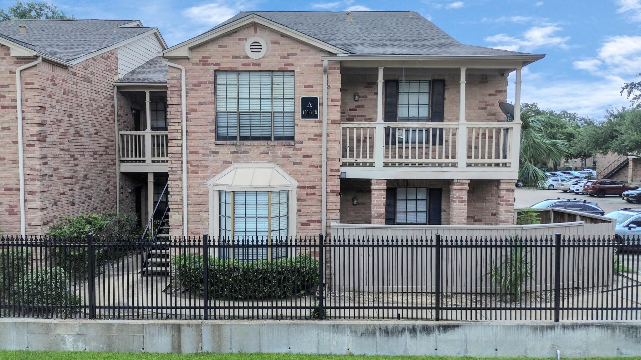2255 Braeswood Park Drive 102