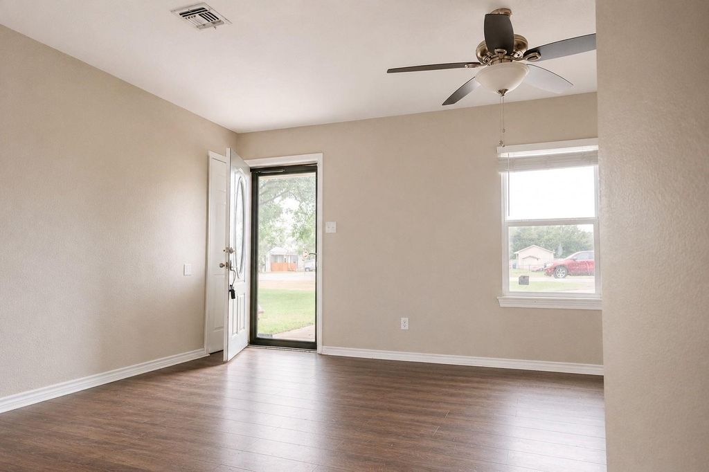 Photo of 1230 1st Street, Hempstead, TX 77445 (MLS # 14788237)
