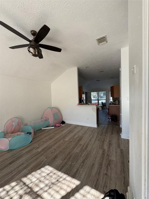Apartment For Sale - 502 S Hyannis Port Street<br/> Crosby, TX 77532