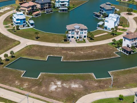 Photo of 2 Loggerhead, Hitchcock, TX 77563 (MLS # 58980327)