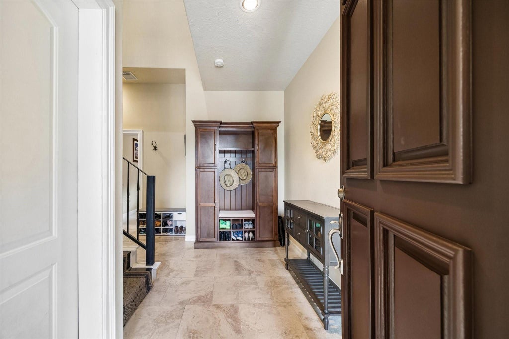 Photo of 2041 W 14th 1/2 Street, Houston, TX 77008 (MLS # 72655863)