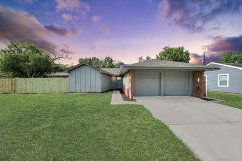Photo of 5803 Darnell Street, Houston, TX 77074 (MLS # 28650649)