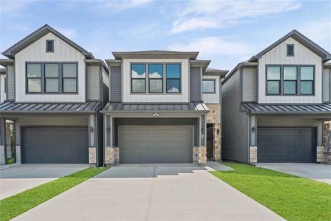 Photo of 1228 Wycliffe Drive #C, Houston, TX 77043 (MLS # 95864083)