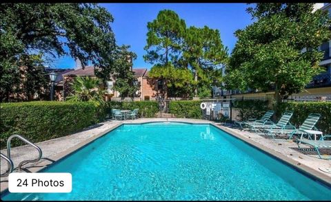 Photo of 2333 Bering Drive #123, Houston, TX 77057 (MLS # 70897487)