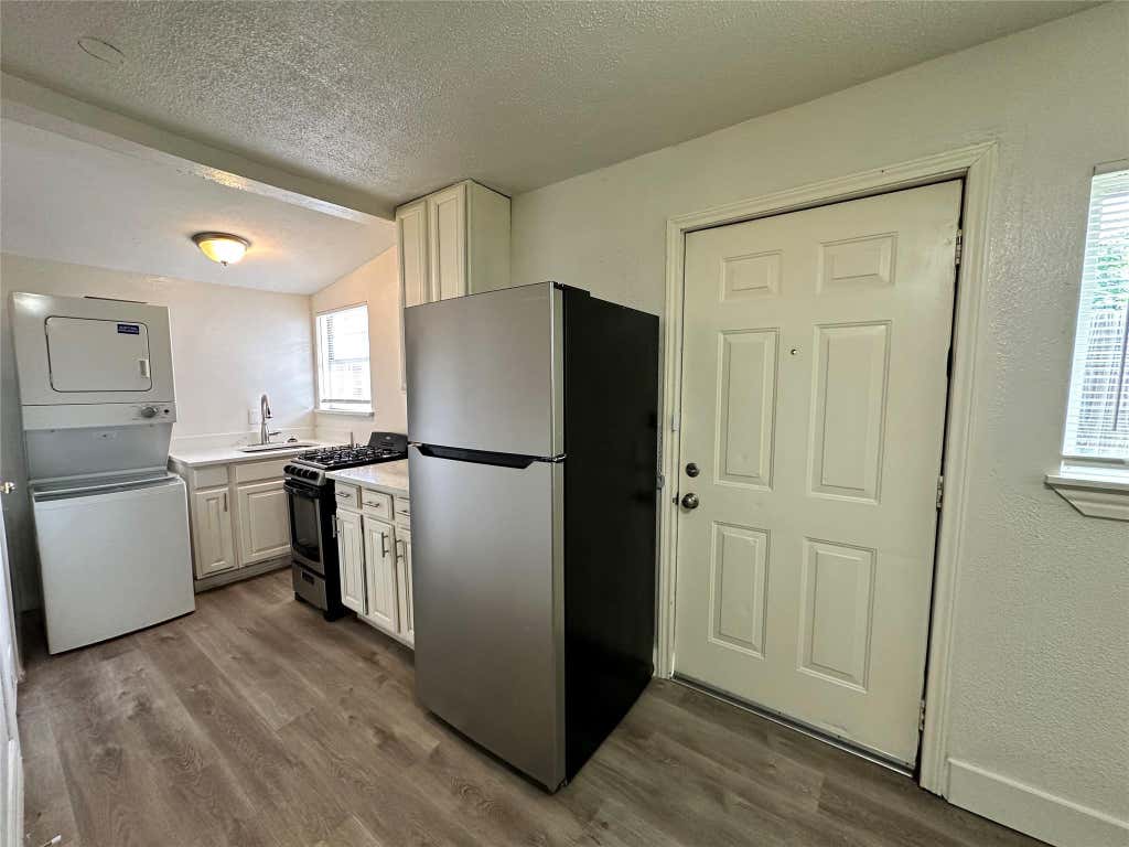 Photo of 6905 Palestine Street #C, Houston, TX 77020 (MLS # 95043113)