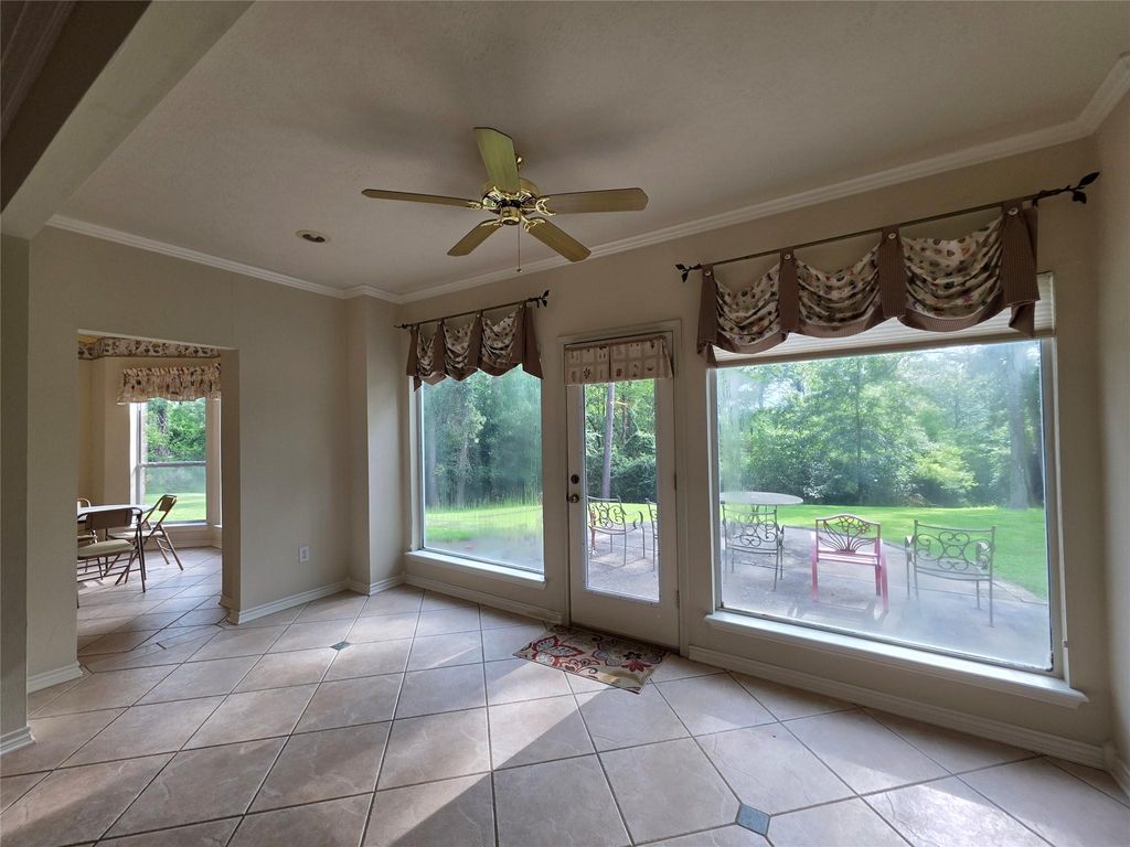 Photo of 110 Commons Lake Drive, Huffman, TX 77336 (MLS # 27318196)