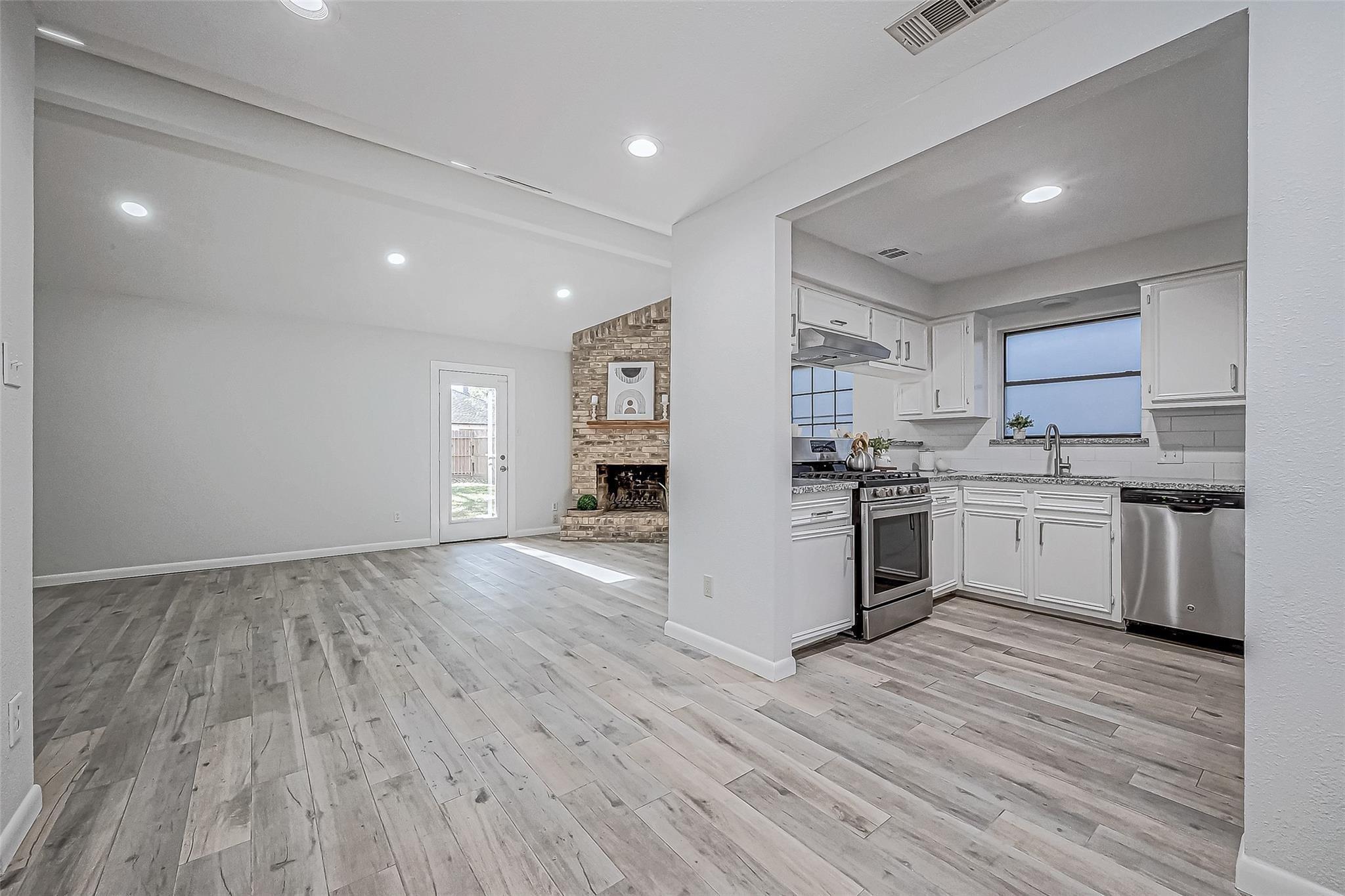 4907 Fox Hollow Boulevard