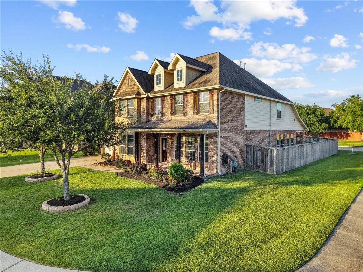 2246 Oakleaf Trail Lane