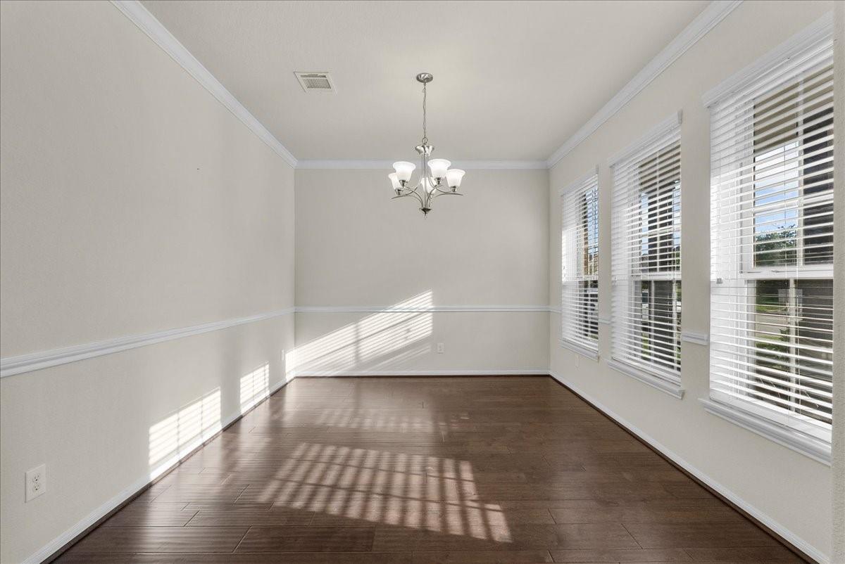 2246 Oakleaf Trail Lane