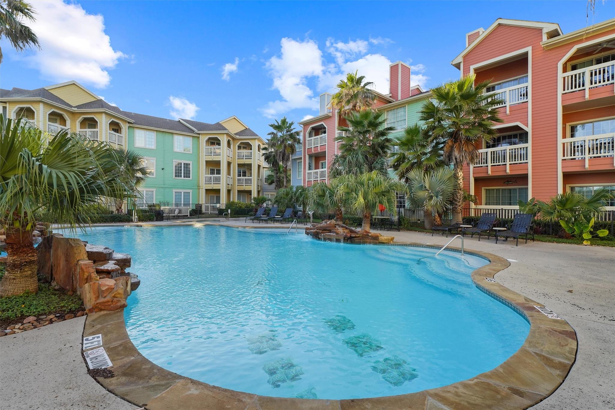 7000 Seawall Boulevard 911