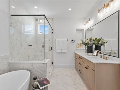 Photo of 2214 Dennis Street, Houston, TX 77004 (MLS # 97739606)