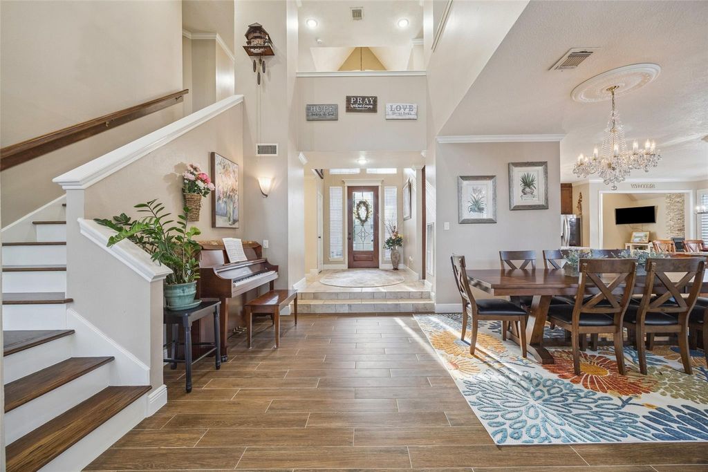 Photo of 5303 Beaver Lodge Drive, Houston, TX 77345 (MLS # 9286634)