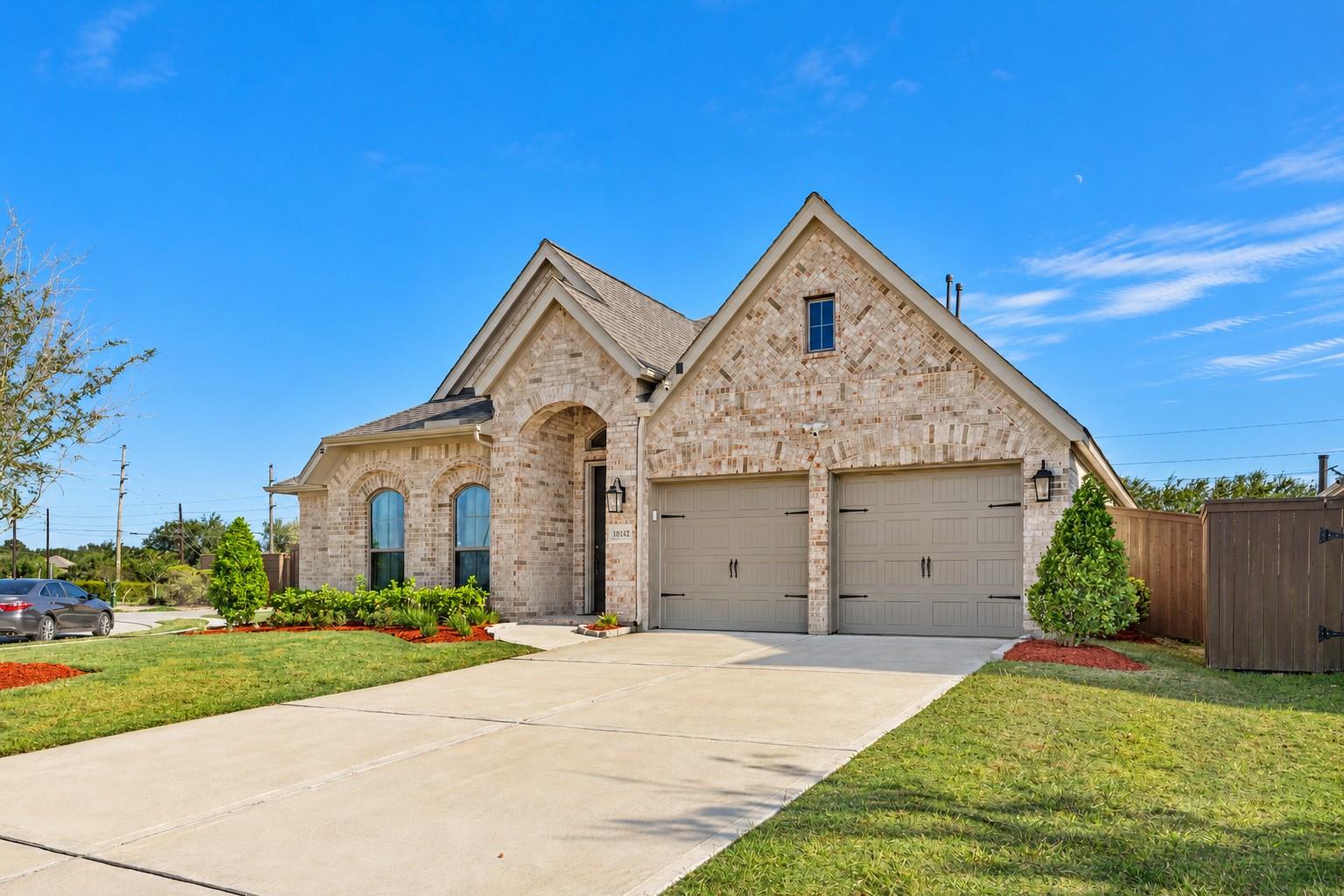 10142 Starry Night Lane
