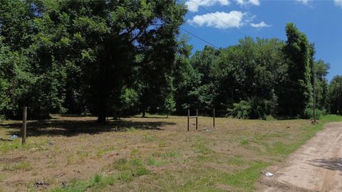 Photo of 40 Private Road 6444, Dayton, TX 77535 (MLS # 93657747)