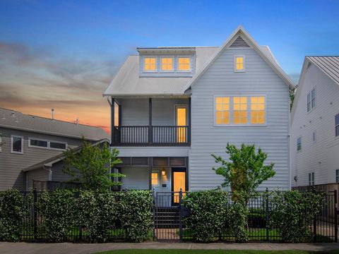 Photo of 4533 Polk Street, Houston, TX 77023 (MLS # 43965487)