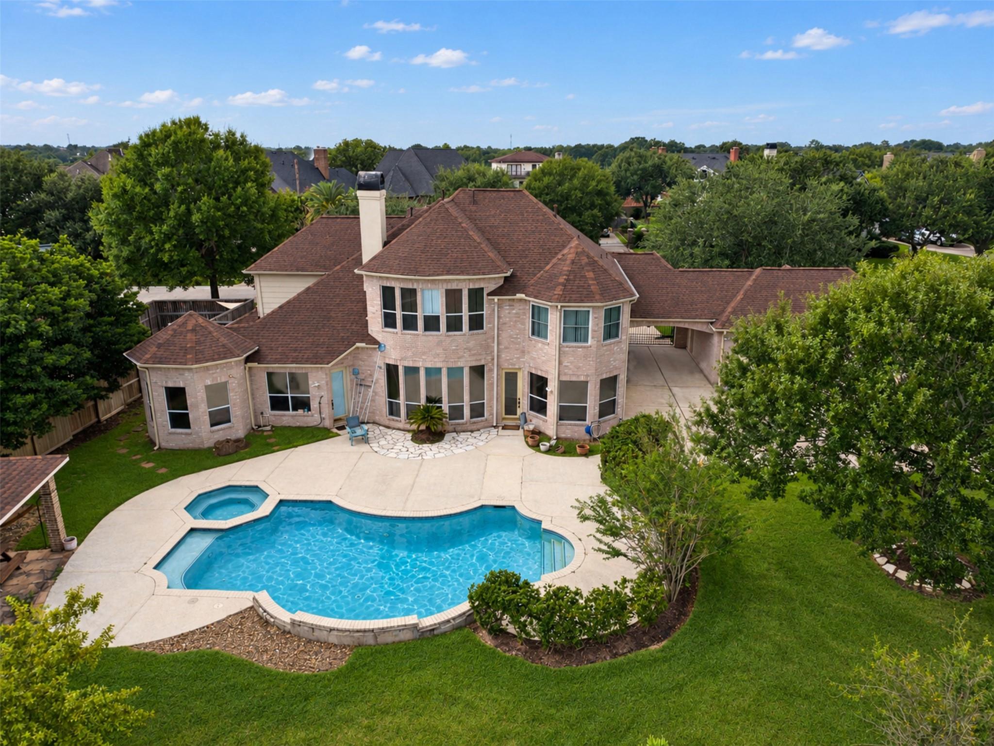 2606 Heatherbend Drive - Photo 2