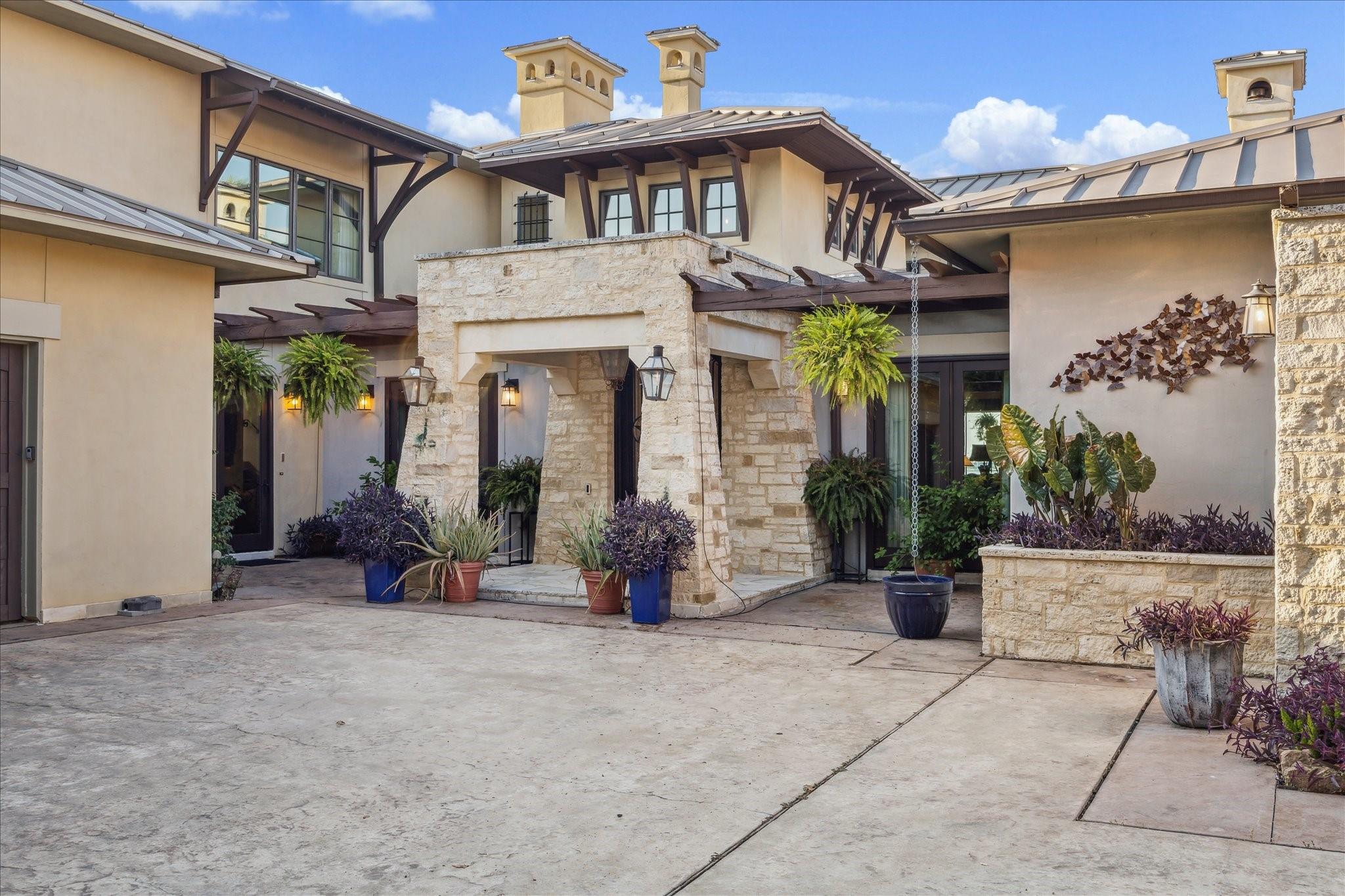 1 Waterford Oaks Lane