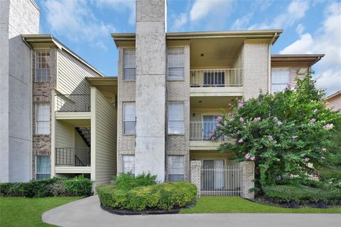 Photo of 10101 S Gessner Road #910, Houston, TX 77071 (MLS # 70509997)