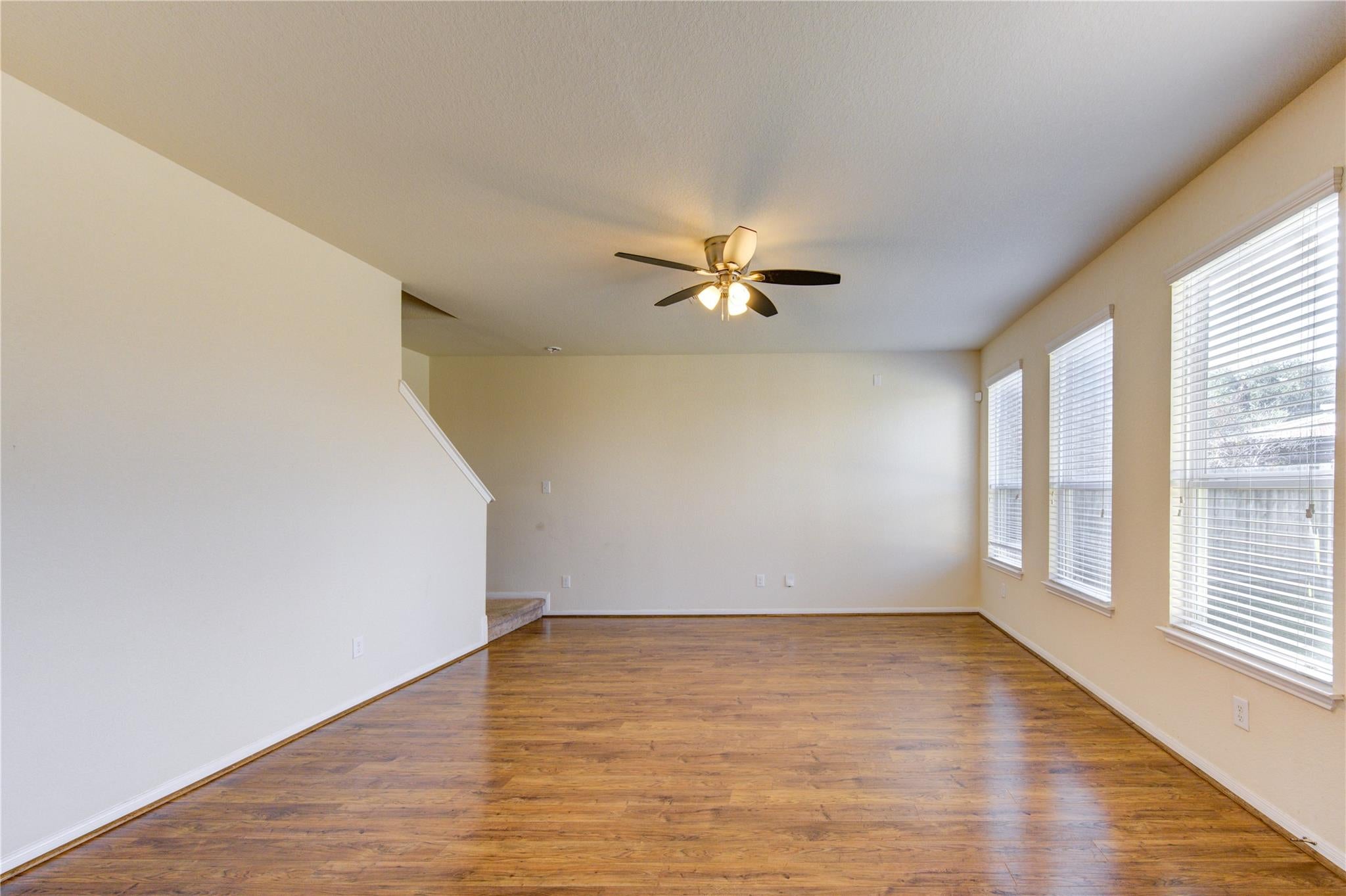 10907 Woodland Leaf Lane